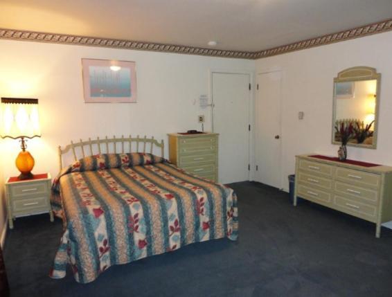 Theater Motel Westfield Room photo
