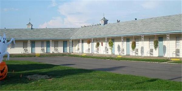 Theater Motel Westfield Exterior photo